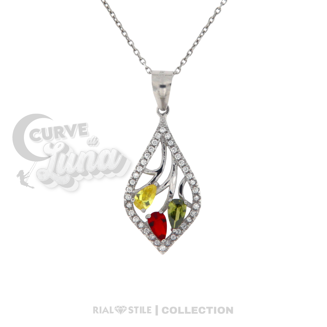 Collana raffinata CURVEDILUNA in argento con pendente in argento e zirconi scintillanti, design moderno e prezioso, alta gioielleria italiana.